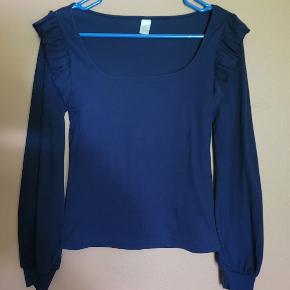 Boutique Women's Long-Sleeve Top Size S/M